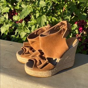Claudie Pierlot Tan Suede Wedge Sandals with Bow